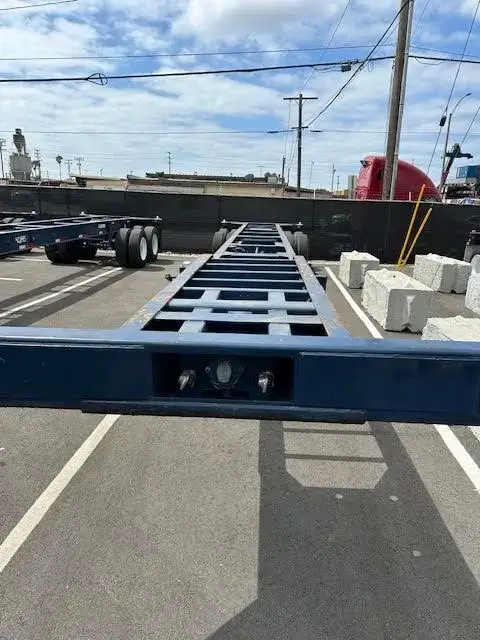 40ft Tri-Axle Chassis Trailer - Image 3