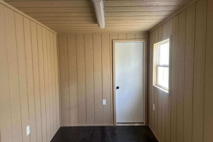 40ft Mobile Office Shipping Container with Storage (18/22) (40STMOS1822) - Image 6