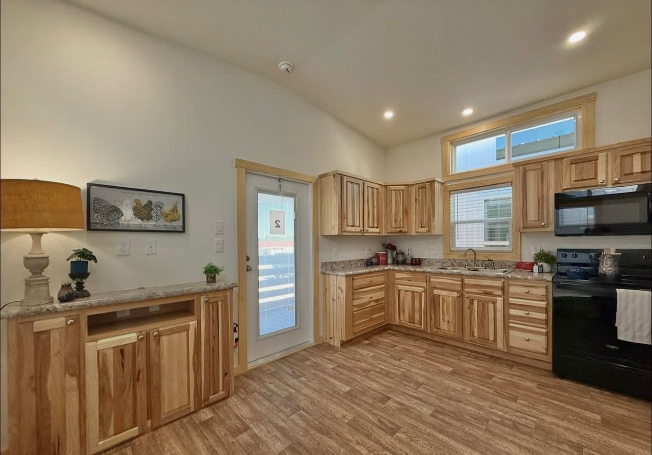2023 Platinum “Cardinal” 1 bed/1 bath 399 sq foot RV park model quantity - Image 10