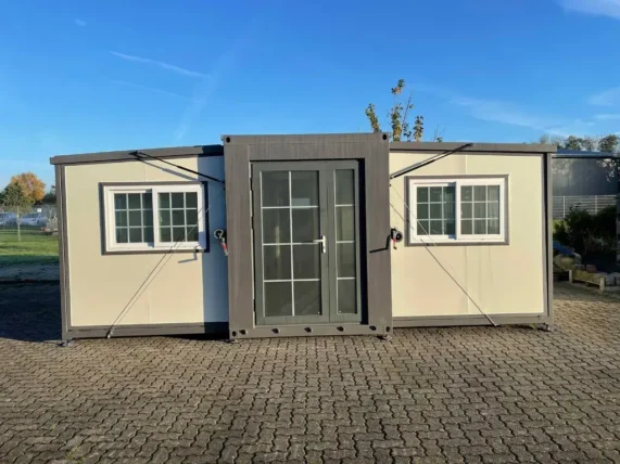 Tiny house