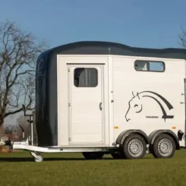 Horsebox – Freedom Horse – Luxury Touring Jumping – 2-Person – New