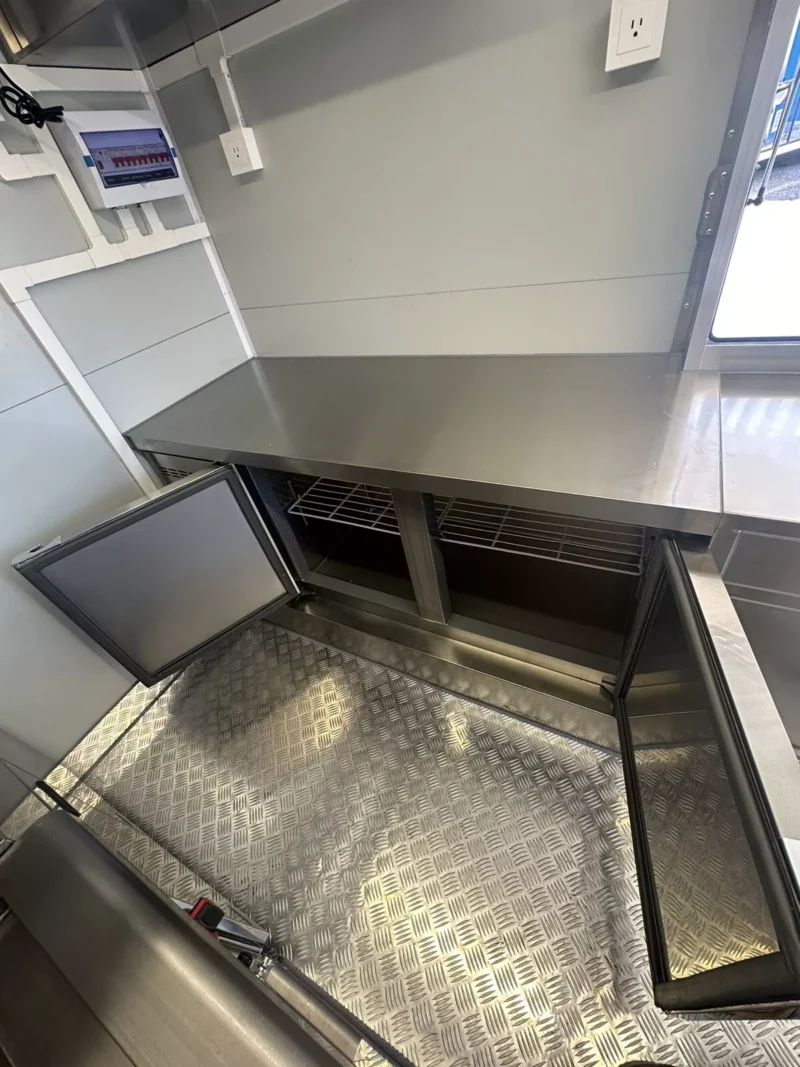 New 14ft fully equipped food trailer Ready to Make – in stock - Image 9