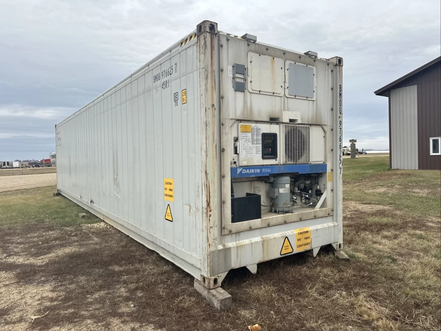Daikin 40ft Refrigerated Shipping Container (Reefer) quantity - Image 2