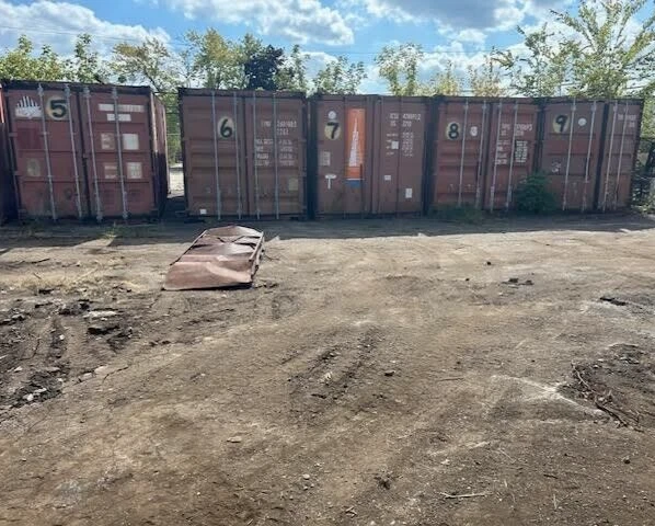 20 Shipping and Storage Containers – 8 Units Available quantity - Image 2