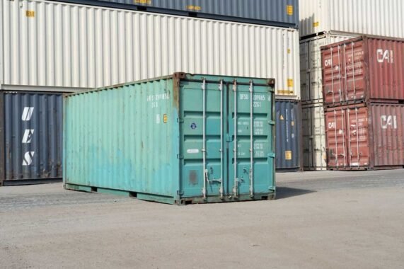 20-foot Standard Shipping Container – Cargo-worthy quantity