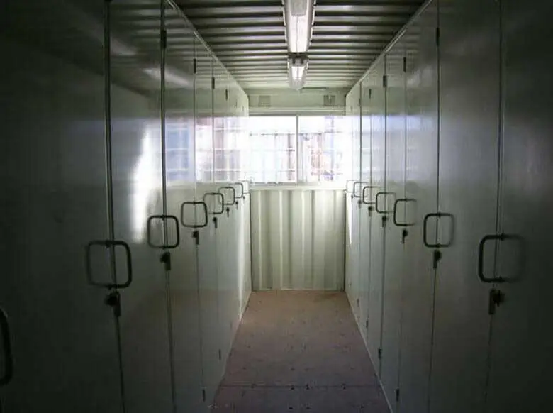 Change Rooms - Image 4